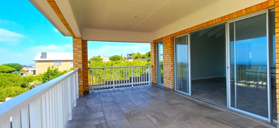 6 Bedroom Property for Sale in Dana Bay Western Cape